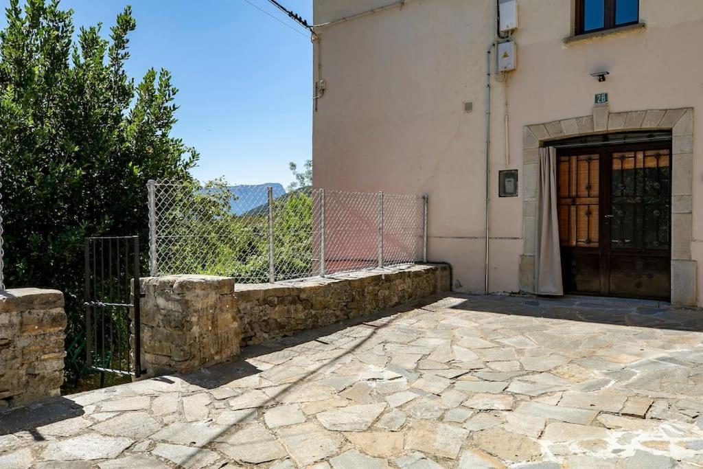 Casa Feli - Apartamento Con Jardin Privado En Los Pirineos Castiello de Jaca Dış mekan fotoğraf